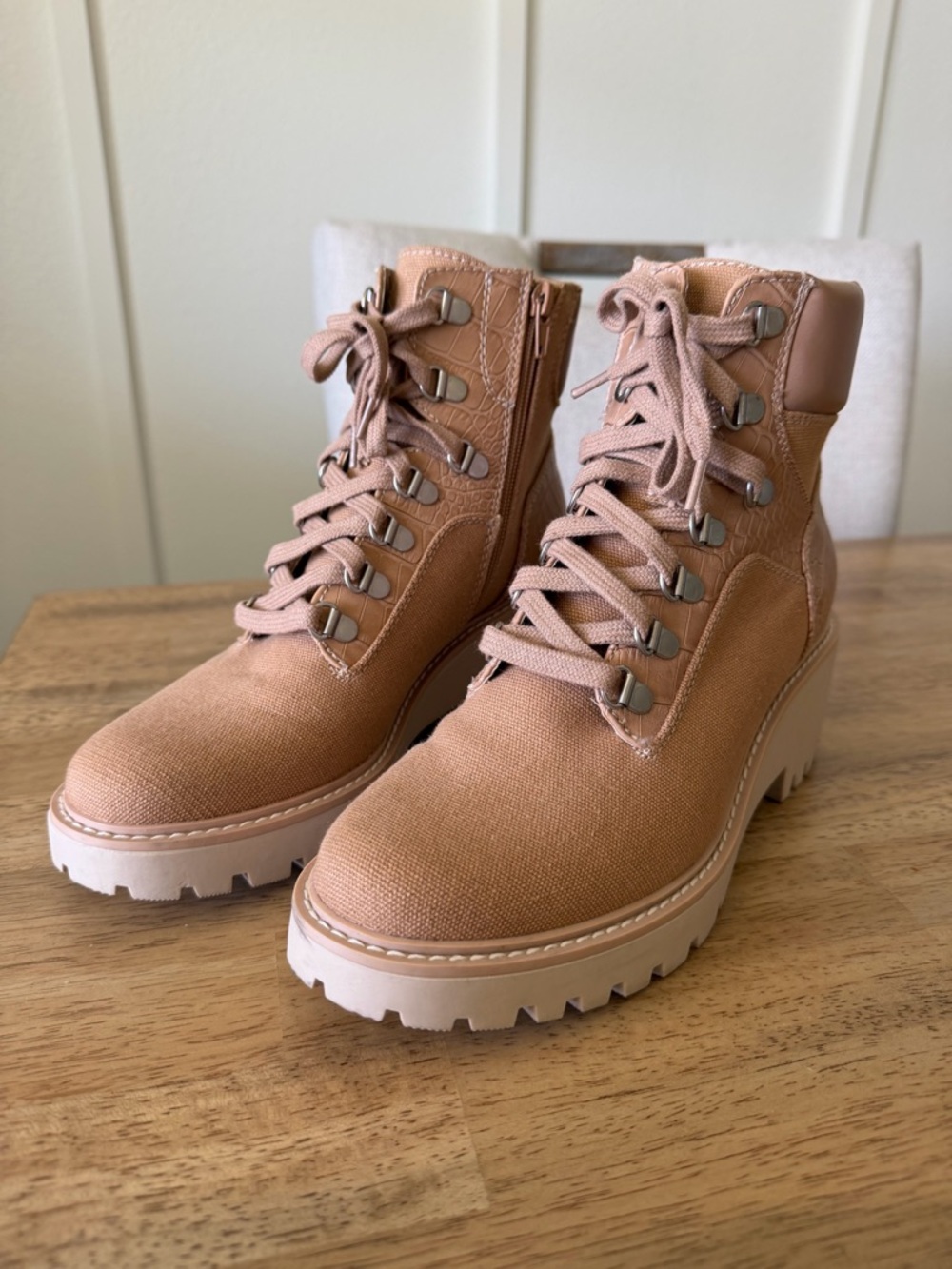 Dolce Vita Womens Harley Tan Lace-Up Combat Boots